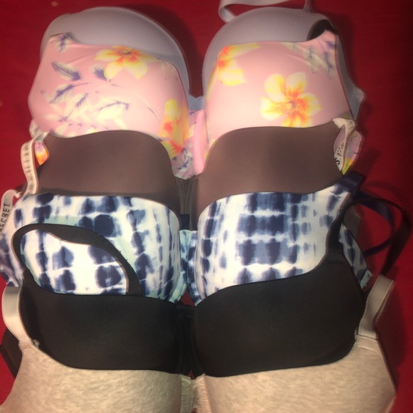 Victoria secret/ PINK gently used BRAS 36DDD - Picture 2 of 3